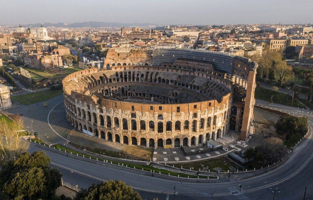 roma vacia foto con drone