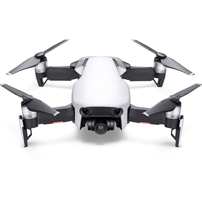 Drone blanco y negro sobre fondo blanco